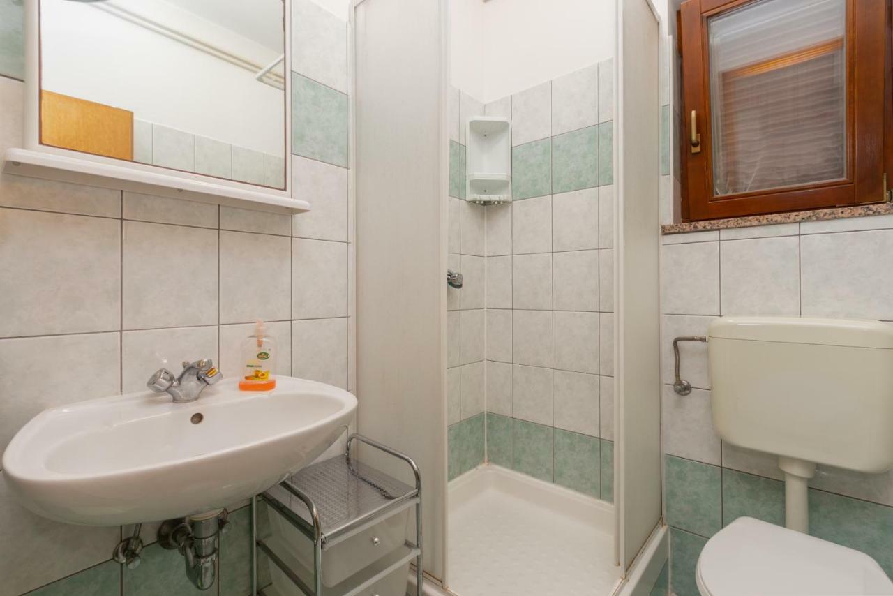 Apartment Softic Pula Exterior photo