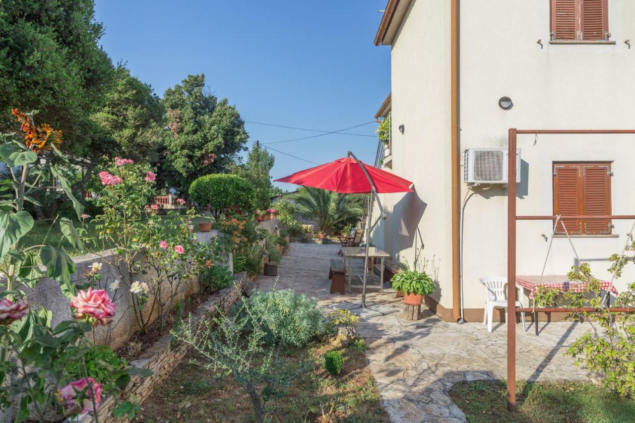 Apartment Softic Pula Exterior photo